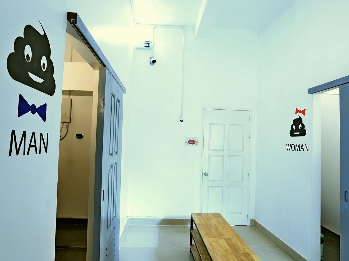 Oops Hostel Siem Reap Exterior photo